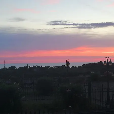 Belvedere House Konukevi 3*